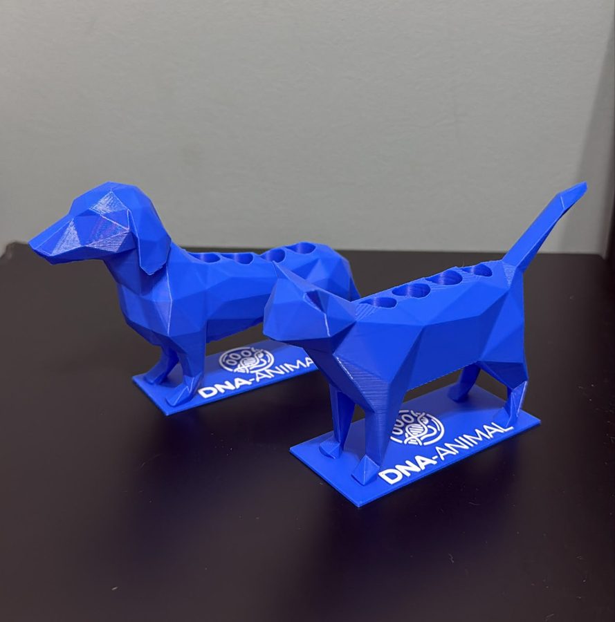 Porta tubos de coleta em formato de cachorro com logo DNA-Animal